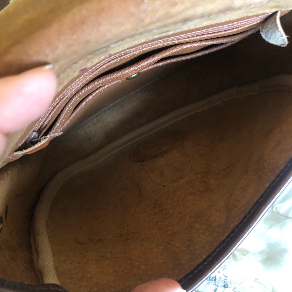 Vintage Dooney & Bourke Croc Embossed Bayou Bag - Picture 9 of 13